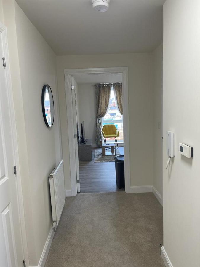 Spacious In Brooklands * Milton Keynes